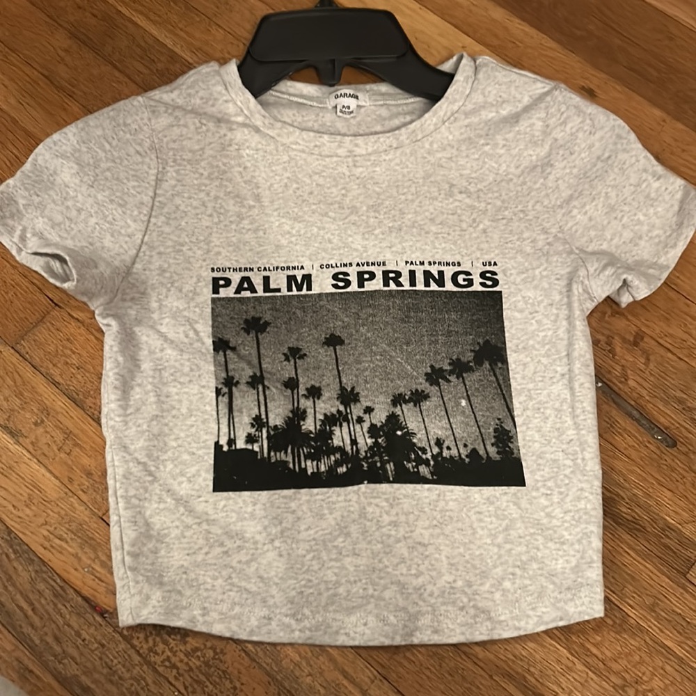 Garage cropped tee